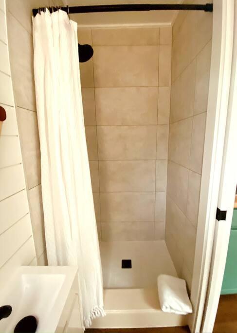 Entirely Private Tiny Home - 1 Mile To Uf Gainesville Bagian luar foto